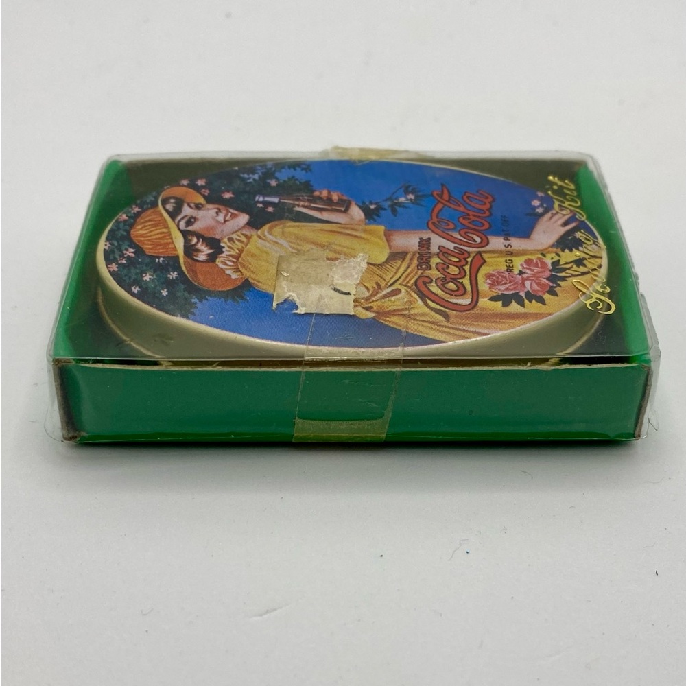 Vintage Coca-Cola Sewing Kit - Picture 4 of 8